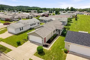 313 Gemini Dr, Dover, OH 44622 - Photo 4