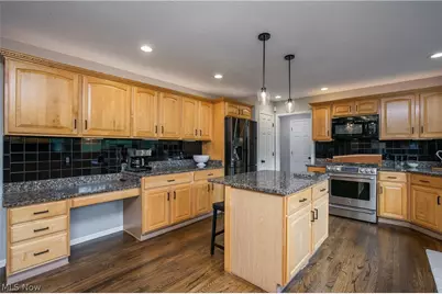 506 Brentwood Boulevard, Akron, OH 44321 - Photo 20