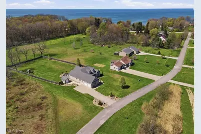 181 Margor Drive, Conneaut, OH 44030 - Photo 2