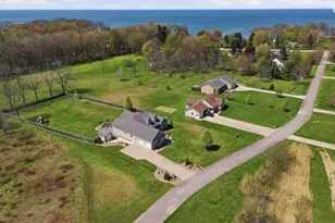 181 Margor Dr, Conneaut, OH 44030 - Photo 2