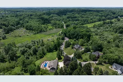 525 N Hametown Road, Akron, OH 44333 - Photo 2