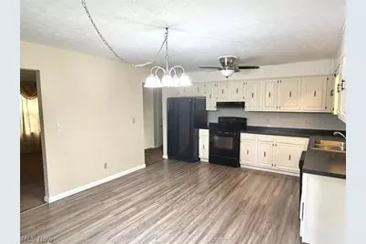 10 1st Court, Belpre, OH 45714 - Photo 12