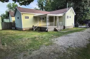 71365 Center St, St Clairsville, OH 43950 - Photo 2
