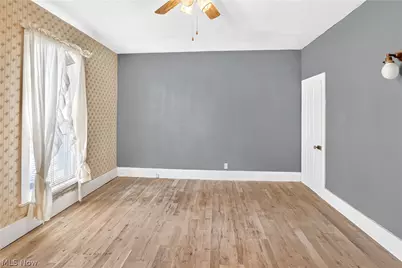 909 Maple Street, Bucyrus, OH 44820 - Photo 24