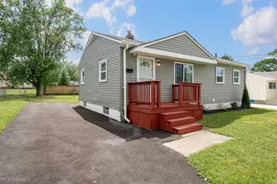 146 Greeley Lane, Youngstown, OH 44505 - Photo 2
