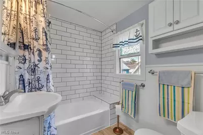 114 Vine Street, Fairport Harbor, OH 44077 - Photo 18
