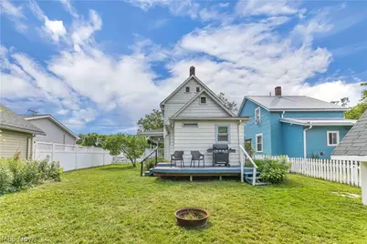 114 Vine Street, Fairport Harbor, OH 44077 - Photo 22