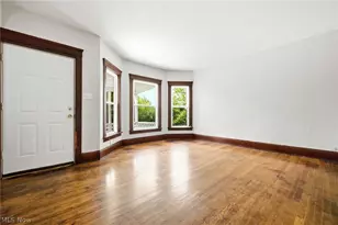 433 3rd St, Elyria, OH 44035 - Photo 4