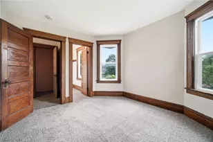 433 3rd St, Elyria, OH 44035 - Photo 16