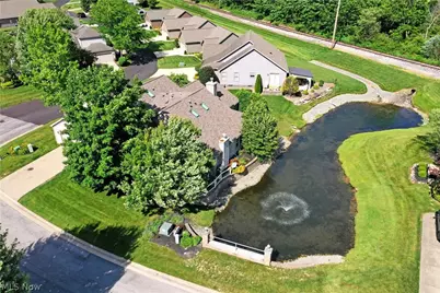 102 Spinnaker Drive #2, Columbiana, OH 44408 - Photo 2