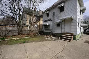 686 E 92nd St, Loveland, OH 44108 - Photo 18