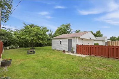 2212 Larchmont Drive, Wickliffe, OH 44092 - Photo 24