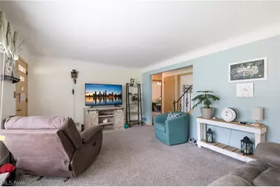 2212 Larchmont Drive, Wickliffe, OH 44092 - Photo 6