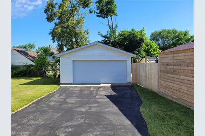 4222 Behrwald Avenue, Loveland, OH 44109 - Photo 2