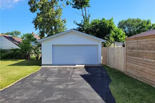 4222 Behrwald Ave, Loveland, OH 44109 - Photo 2