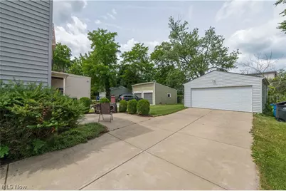 1328 Granger Avenue, Oakwood, OH 44107 - Photo 8