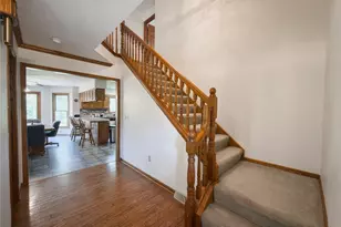 2919 Pine Trails Cir, Hudson, OH 44236 - Photo 2