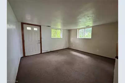 2803 Sunset Boulevard #3, Steubenville, OH 43952 - Photo 2