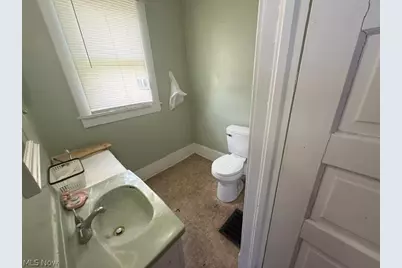 1039 Arlington Avenue SW, Canton, OH 44706 - Photo 6