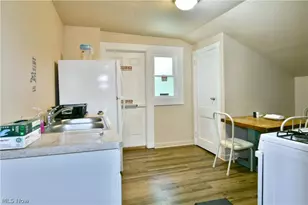 21 Indiana Ave, Youngstown, OH 44505 - Photo 20
