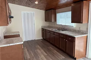 656 Hazelwood Ave, Vermilion, OH 44089 - Photo 8