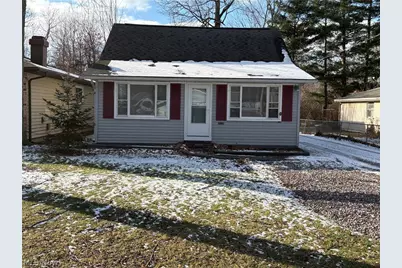 656 Hazelwood Avenue, Vermilion, OH 44089 - Photo 1