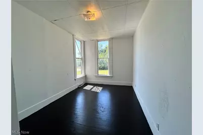 509 S 4th 1st Floor Street, Steubenville, OH 43952 - Photo 6