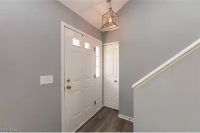 35268 Wood Street, North Ridgeville, OH 44039 - Photo 2