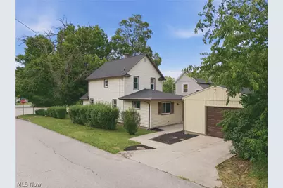 123 E State Street, Barberton, OH 44203 - Photo 12