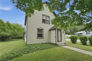123 E State St, Barberton, OH 44203 - Photo 2