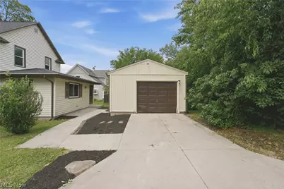 123 E State Street, Barberton, OH 44203 - Photo 4