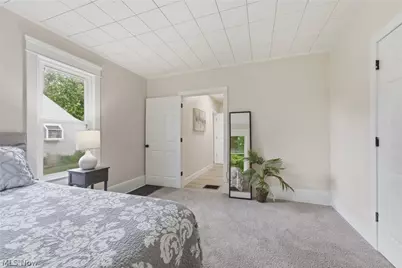 123 E State Street, Barberton, OH 44203 - Photo 30