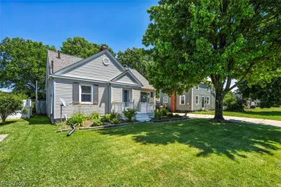 517 Gulf Road, Elyria, OH 44035 - Photo 4