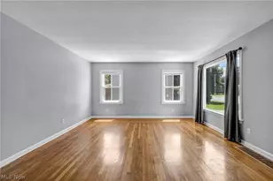 517 Gulf Rd, Elyria, OH 44035 - Photo 8