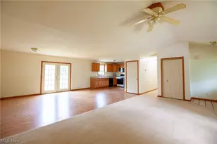 380 Clay St, Geneva, OH 44041 - Photo 12