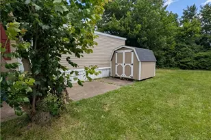 240 Cherry Bottom Glen, Elyria, OH 44035 - Photo 2