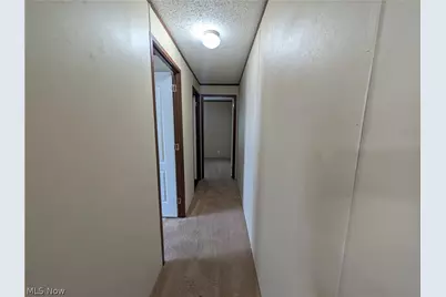 240 Cherry Bottom Glen, Elyria, OH 44035 - Photo 8