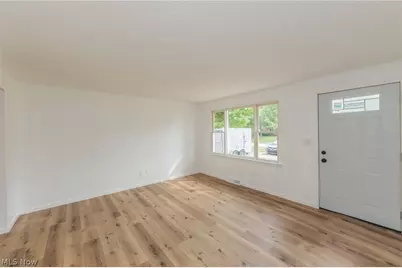 1218 W 44th Street, Lorain, OH 44053 - Photo 8