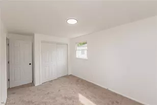 1218 W 44th St, Lorain, OH 44053 - Photo 12