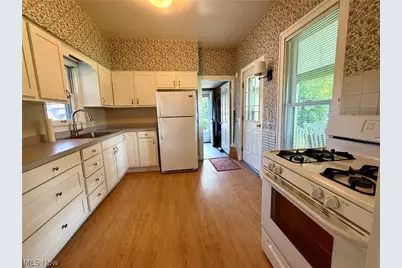 25468 Royalton Road, Columbia Station, OH 44028 - Photo 10