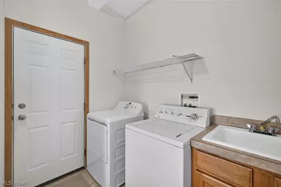 668 Woodlawn Rd, Chardon, OH 44024 - Photo 14