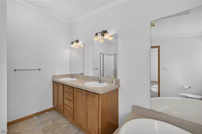 668 Woodlawn Rd, Chardon, OH 44024 - Photo 20