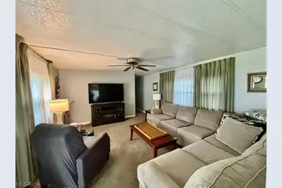 62 Manor Drive, Brookfield, OH 44403 - Photo 18