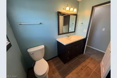 220 W 11th Street, Uhrichsville, OH 44683 - Photo 36