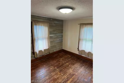 437 SW Bodmer Avenue, Strasburg, OH 44663 - Photo 8