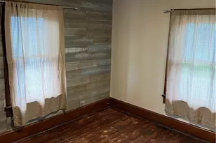 437 SW Bodmer Ave, Strasburg, OH 44663 - Photo 8
