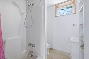 7374 Vale Rd, Rogers, OH 44455 - Photo 32