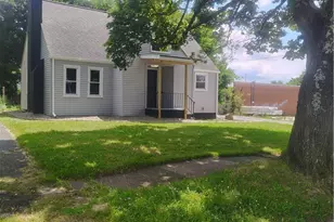 21 Fernwood Ave, Youngstown, OH 44509 - Photo 2