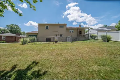 2922 Eldora Drive, Youngstown, OH 44511 - Photo 2