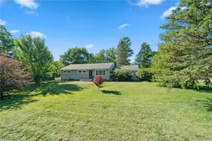 202 Grandview Dr, Lodi, OH 44254 - Photo 2